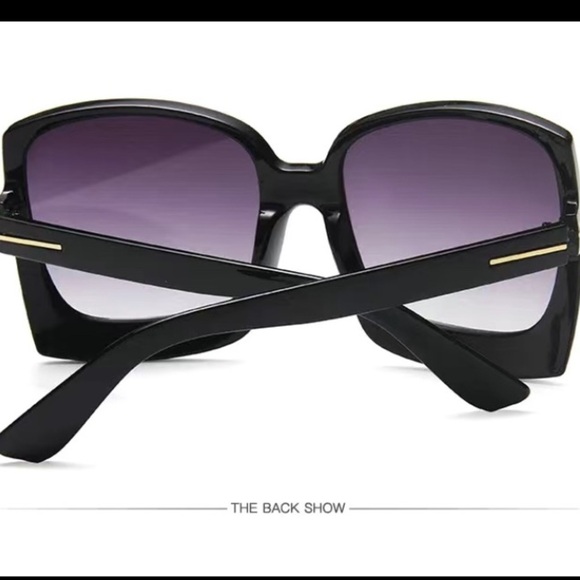 Sunglasses Trendy Boutique Luxury Oversized Designer Inspired Shades in Black - Picture 4 of 5